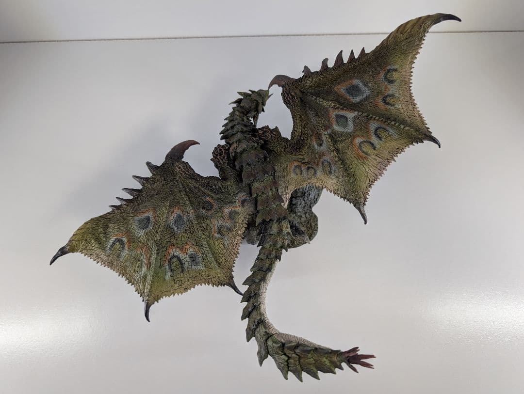 リオレウス・リオレイア　フィギュア　クリエイターズモデル