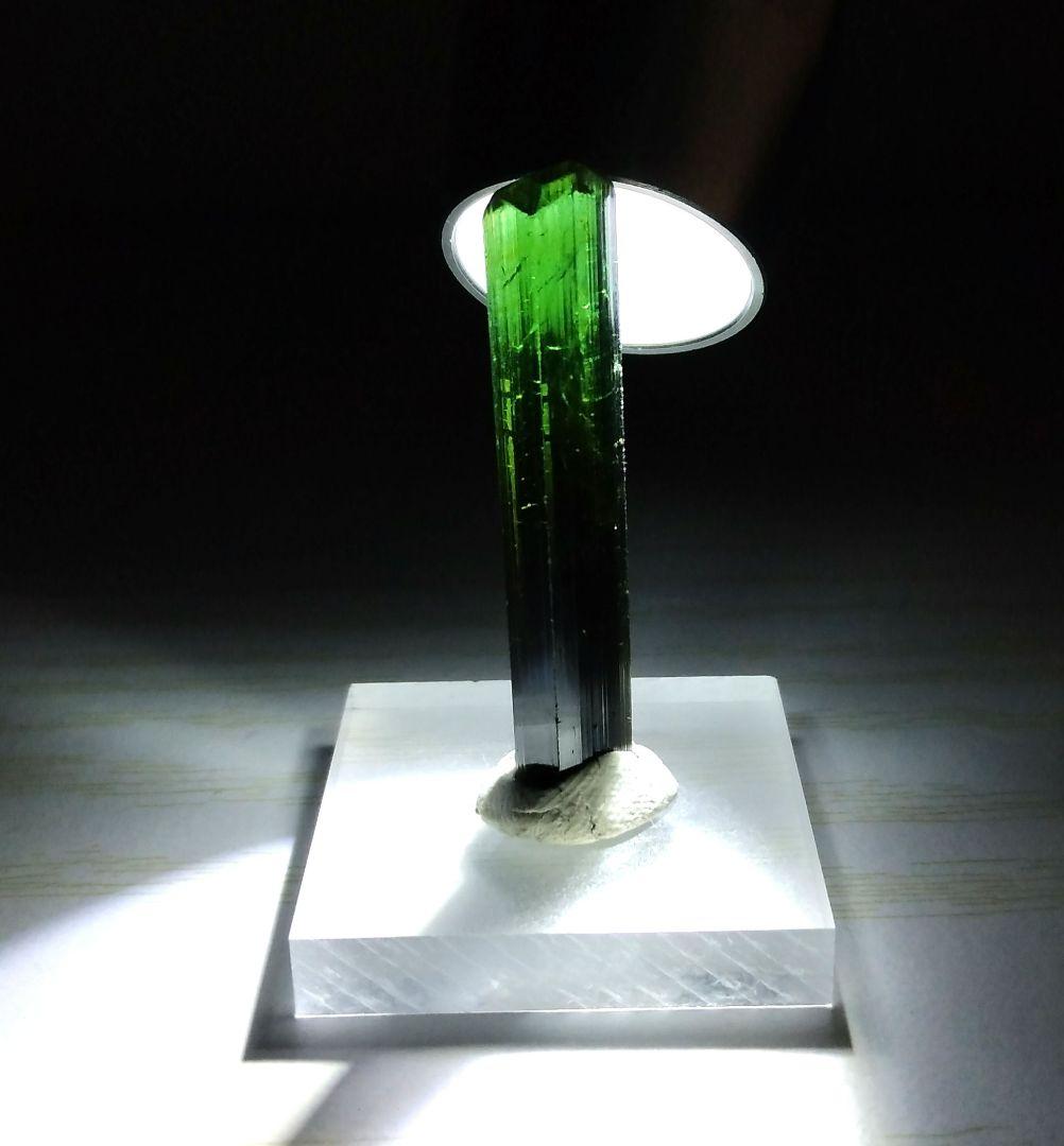 グリーン トルマリン　宝石質鉱物標本