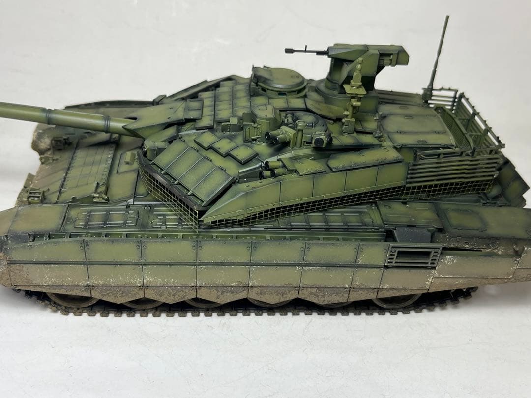 アミュージングホビー 1/35 T-90M （完成品）