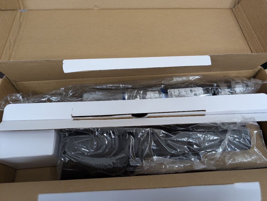 【未使用】コードレスクリーナー　FN007122