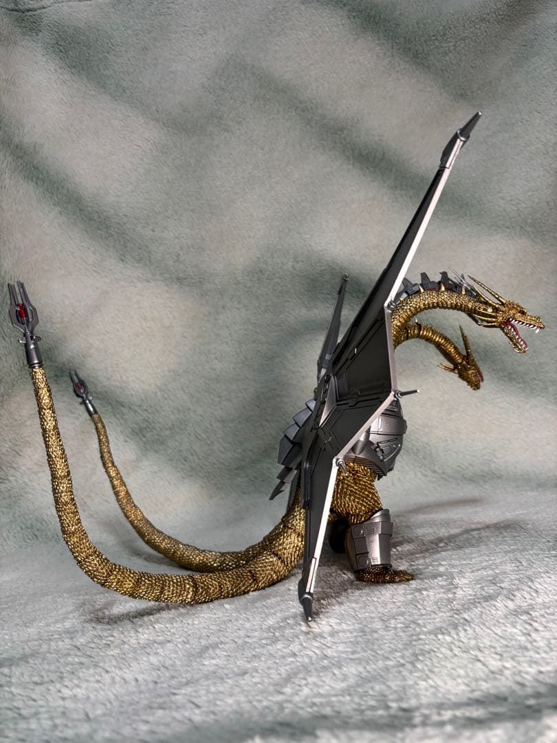 【美品】 S.H.モンスターアーツ メカキングギドラ 新宿決戦