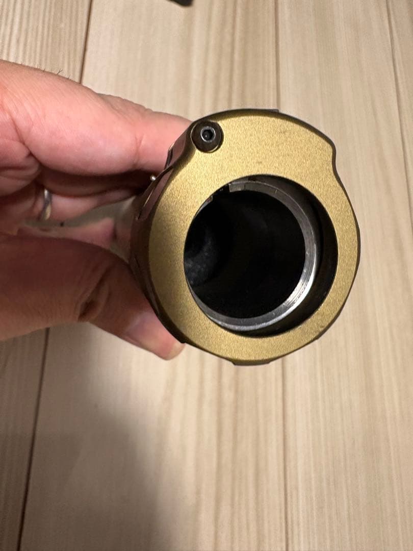 東京マルイ　URGI　ガスブロ　 サプレッサー、PEQ付き