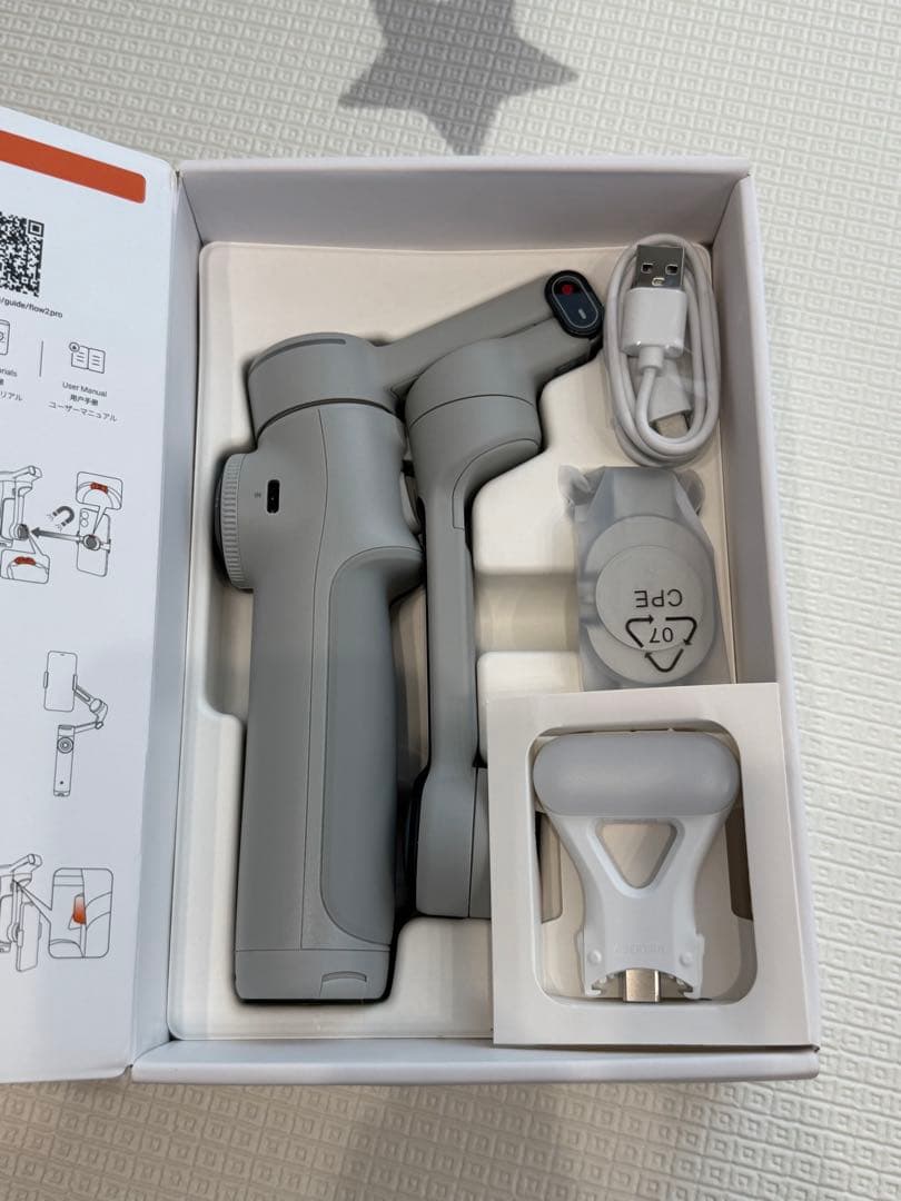 Insta360flow2pro＋スポットライト+MagSafe 本体保証付き