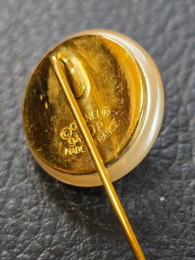 美品＊CHANEL シャネル　＊ パールピンブローチ