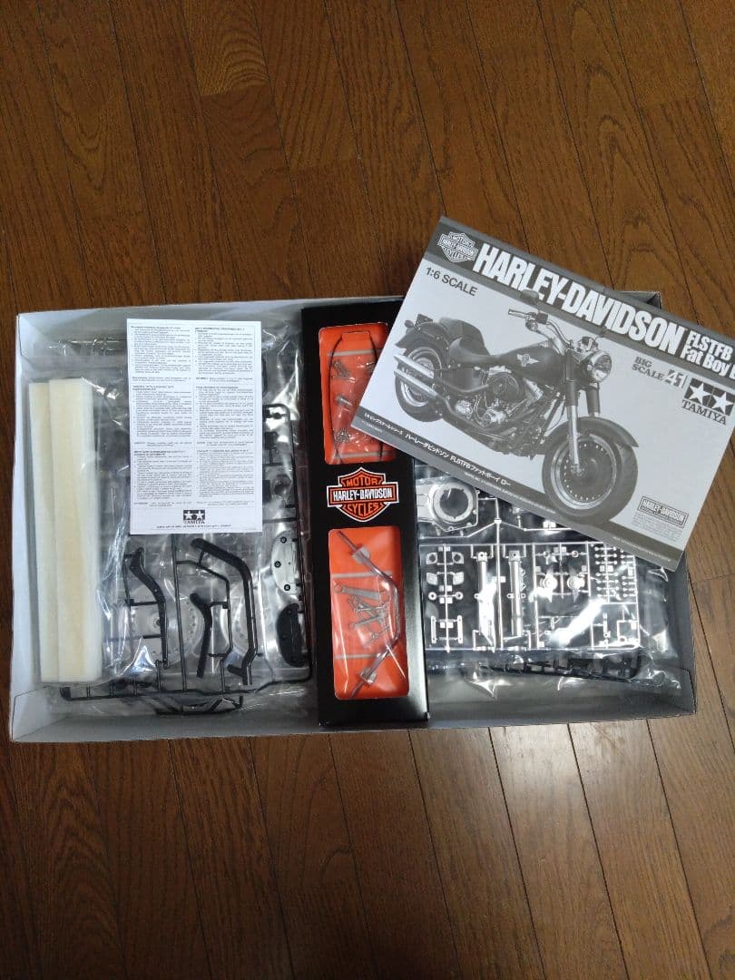 TAMIYA ハーレーダビッドソン　ファットボーイロー 1/6スケール