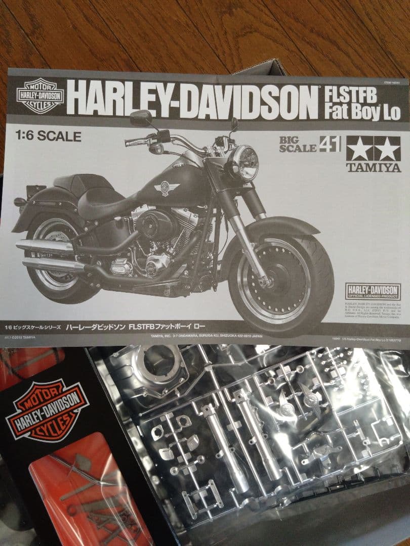 TAMIYA ハーレーダビッドソン　ファットボーイロー 1/6スケール