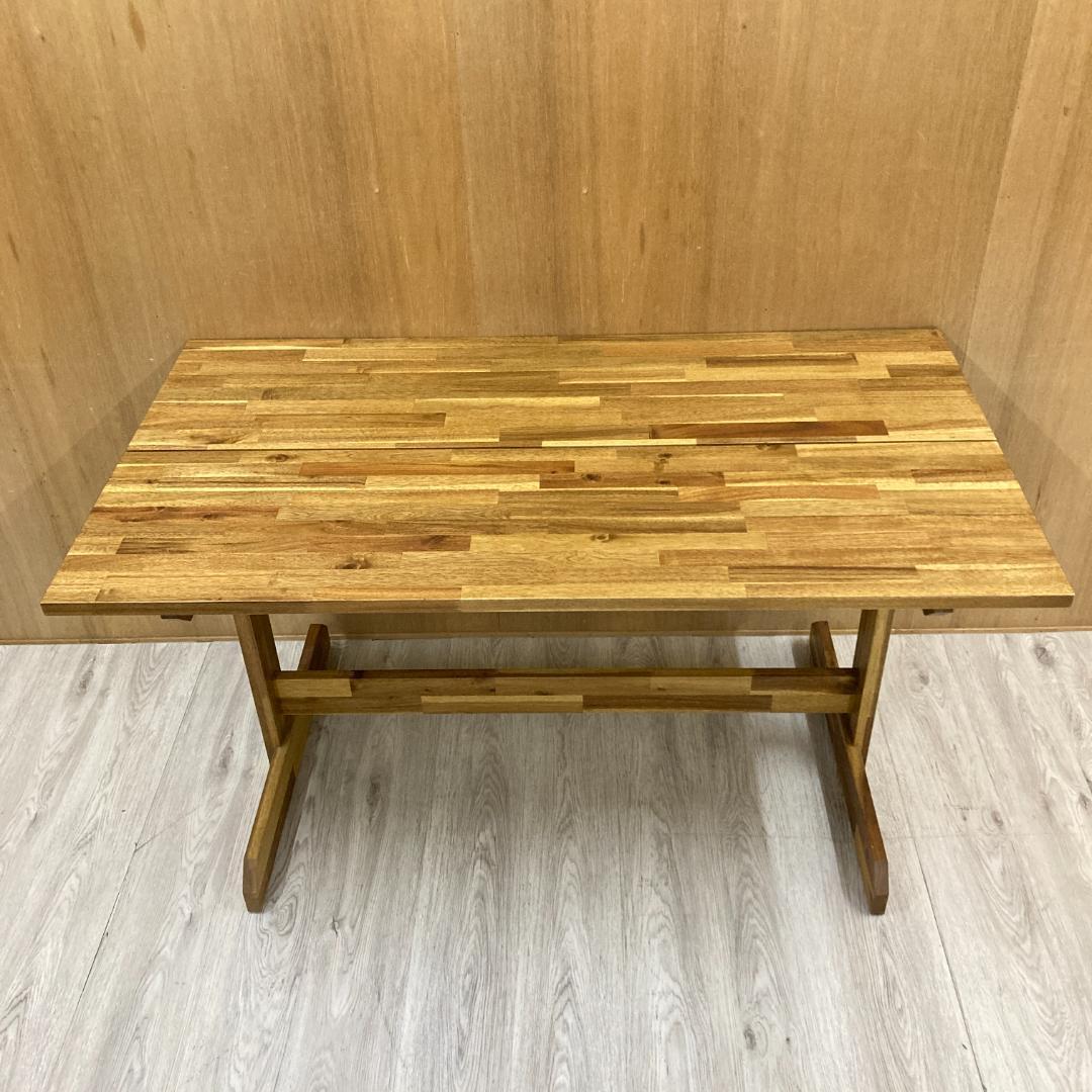 IKEA イケア　ナッカンネース 　ダイニングテーブル　アカシア 無垢
