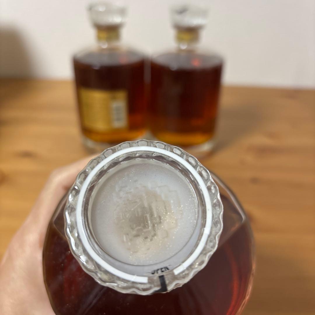 サントリーウイスキー　響17年　ゴールド　未開栓　劣化あり　３点セット