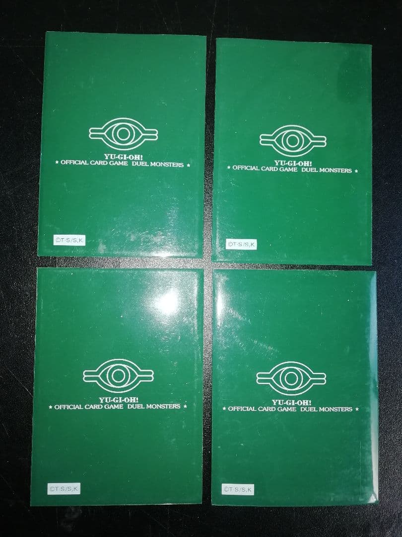 遊戯王　初期カード　ブラックマジシャン