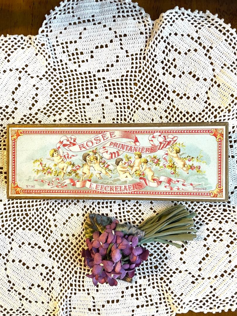 希少　フランスアンティーク　天使のサボンボックス　ソープボックス　石鹸3個未開封