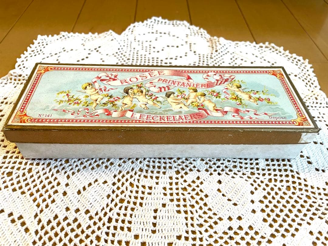 希少　フランスアンティーク　天使のサボンボックス　ソープボックス　石鹸3個未開封