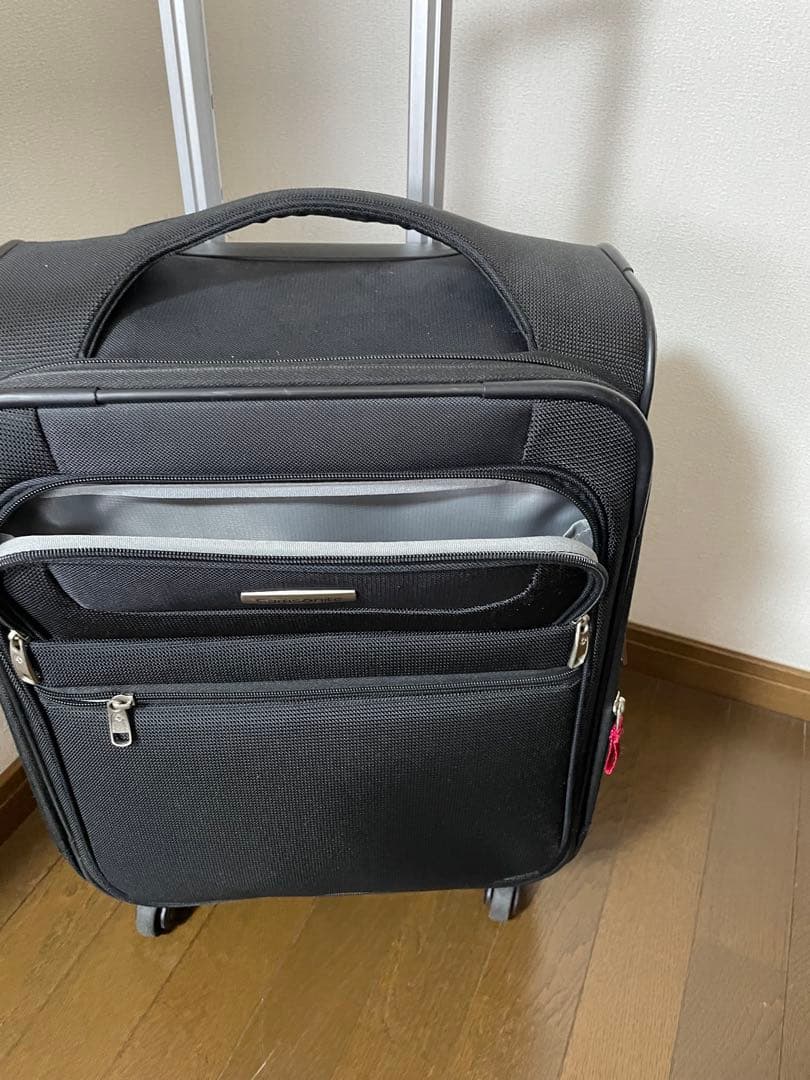 Samsonite ブラック キャリーケース　サムソナイト