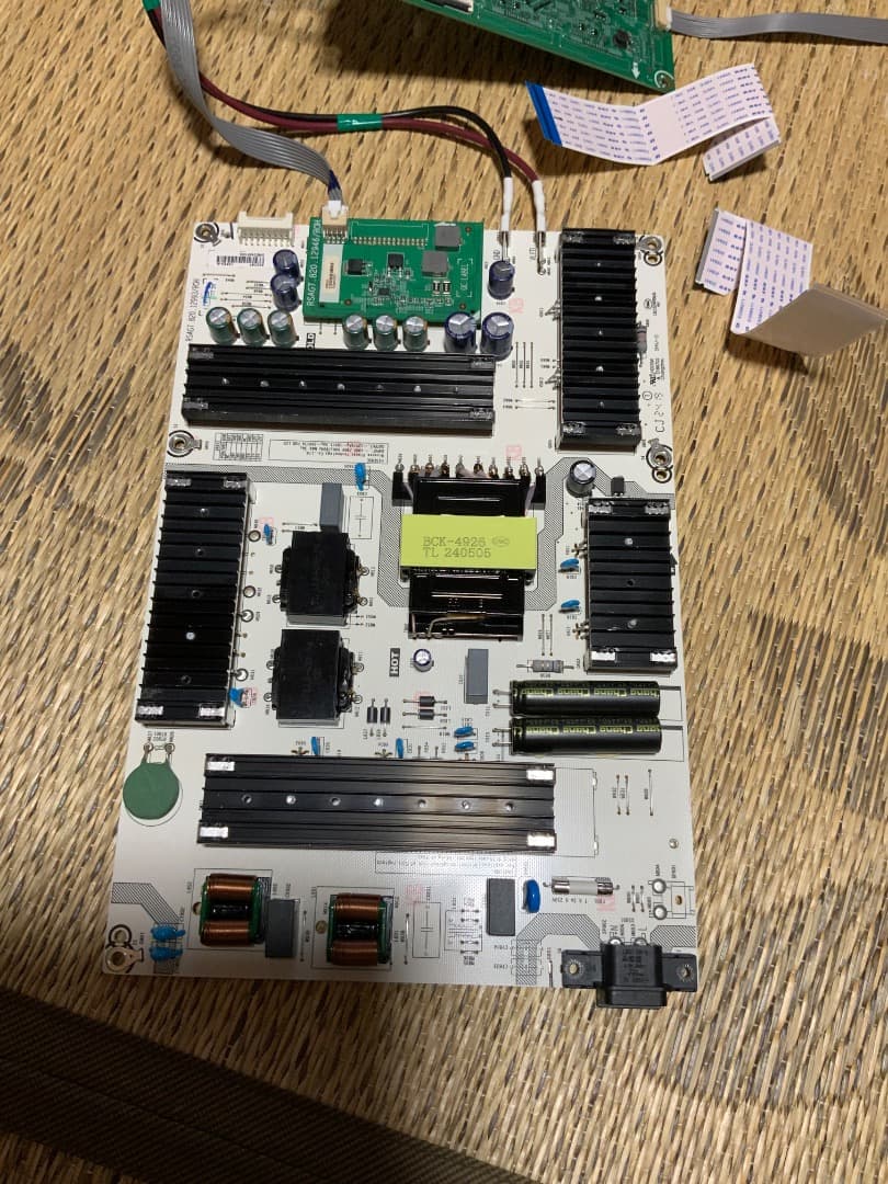 ハイセンス　65U8K 電源基板　バックライト制御基板　テレビ
