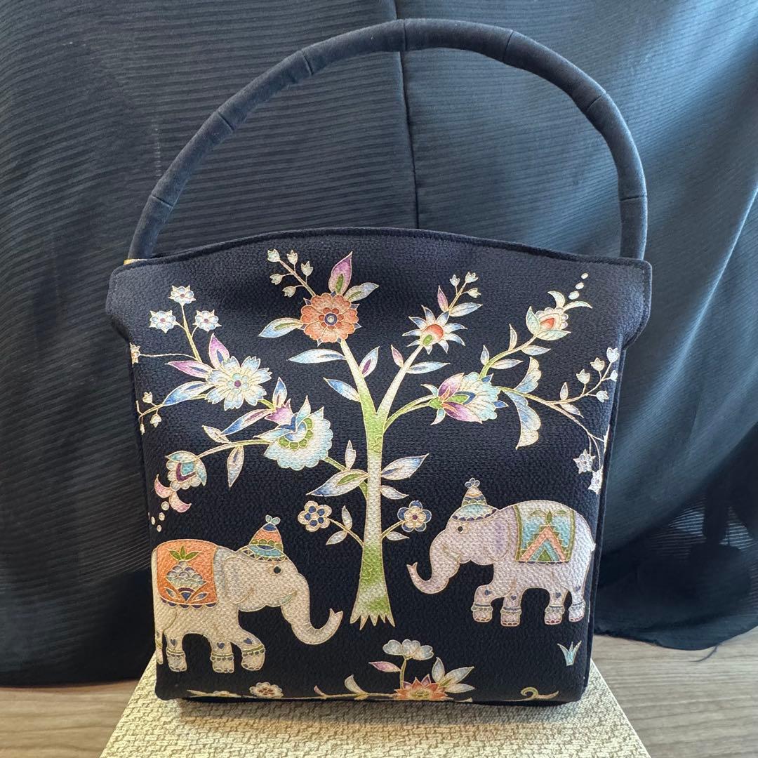 未使用品　利休バッグ　訪問着　帯地　和装バック　着物　岡重　OKAJIMA 黒