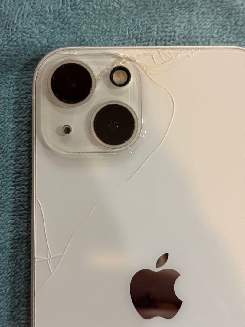 iPhone 13 ホワイト　256GB 背面ガラス割れshimフリー