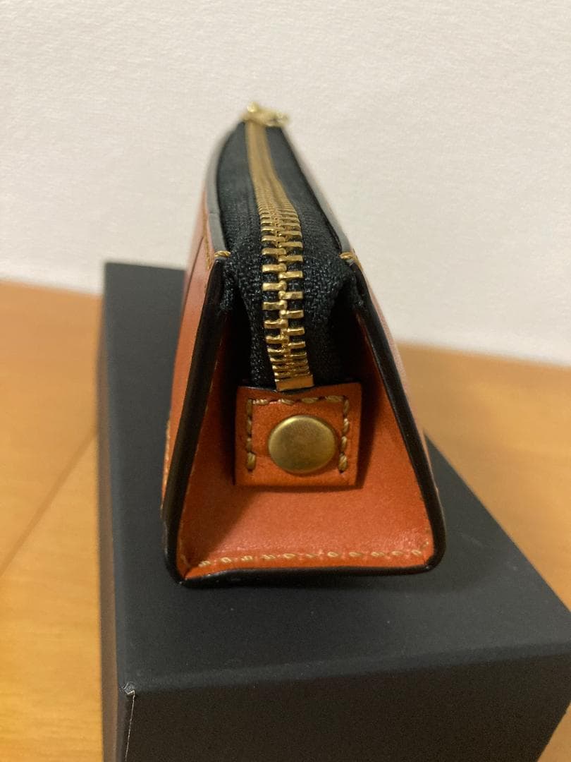 THE CASTLE ROCK ／ 革製ペンケース