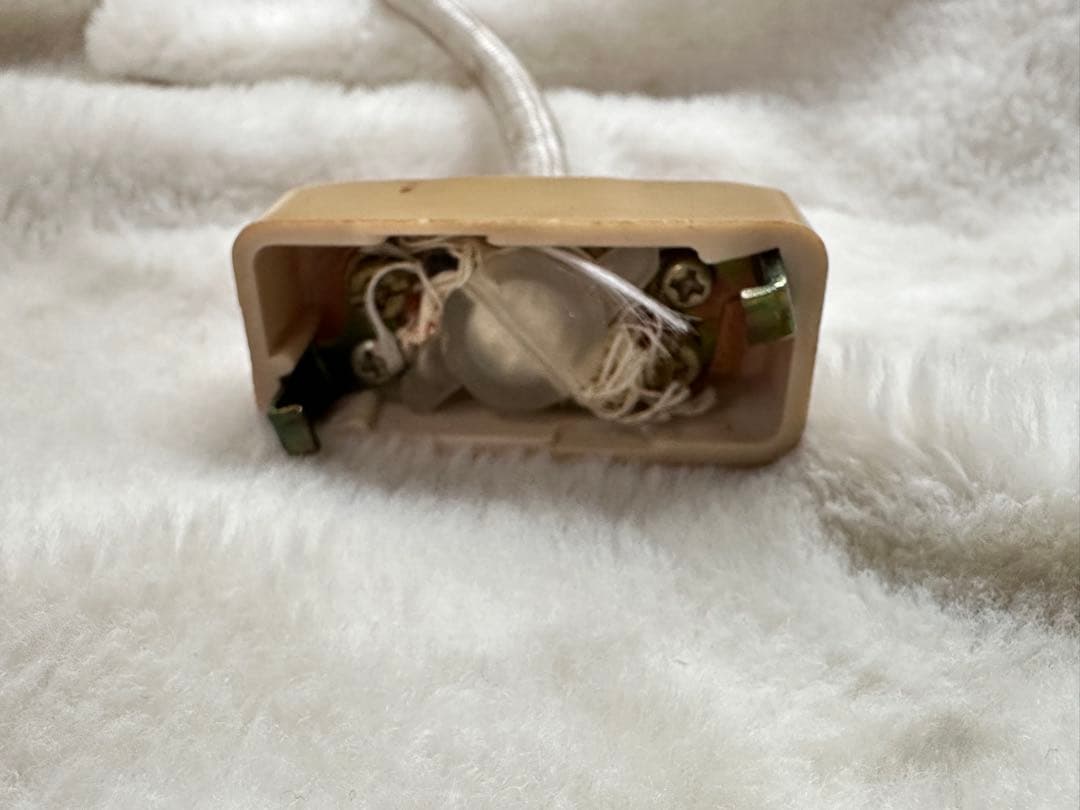 昭和レトロ　ペンダントライト　切子タイプ　アンバー　当時物　レトロ照明