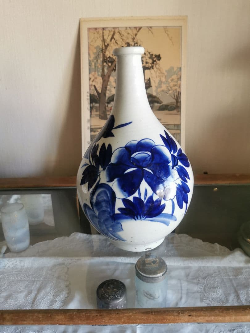 和骨董 古伊万里藍染付け 32㎝大特利 ニ升瓶 白磁 牡丹 菖蒲 蓮 蜉蝣 蟋蟀