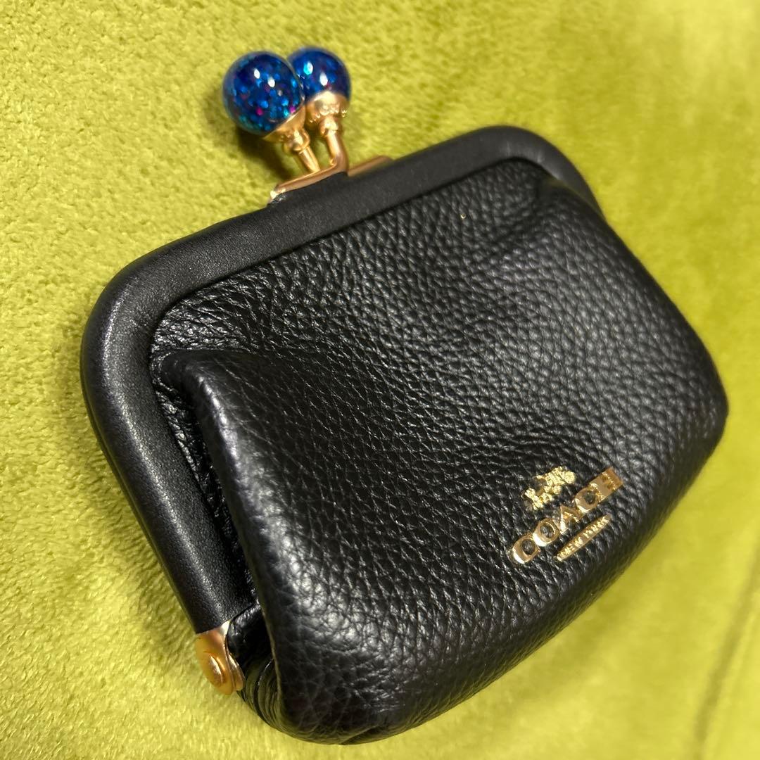 【美品】coachがま口 ケース　小銭入れ　黒 ブルーラメ