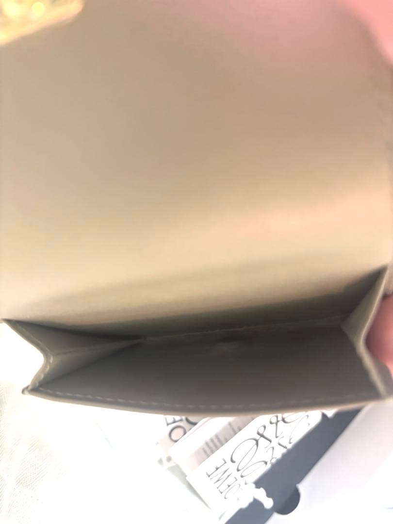 正規品美品LOEWE グリーン レザー 三つ折り財布