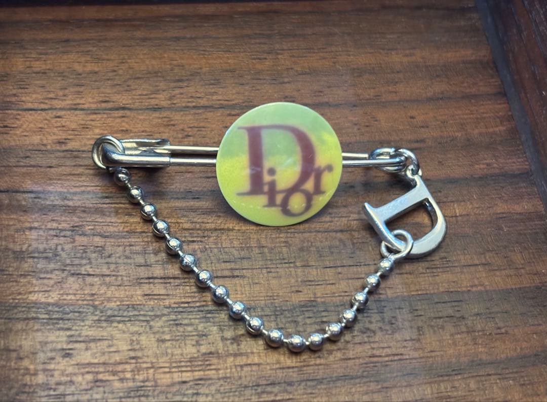 【Christian Dior】 ブローチ ガリアーノ期ドーリーシリーズ