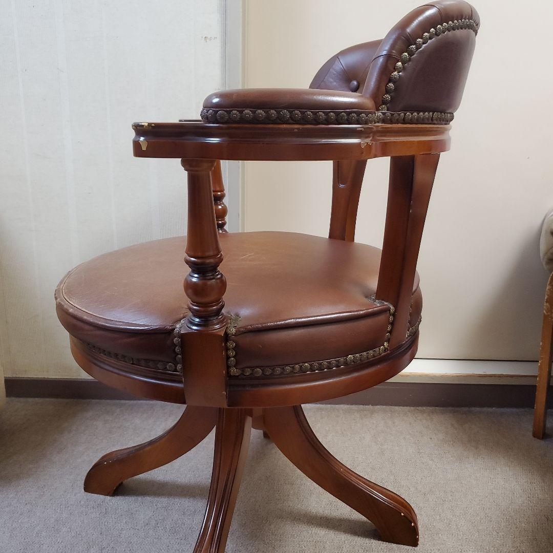 大幅値下げ！【稀少】イタリア製　アンティークチェア　回転式