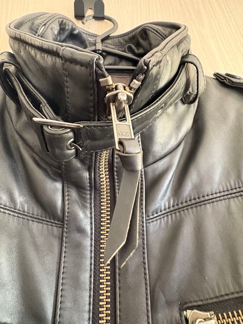 馬革 Lugoo Leathers シングルライダース