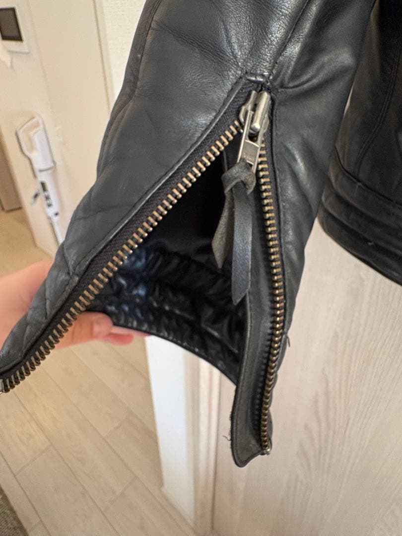 馬革 Lugoo Leathers シングルライダース