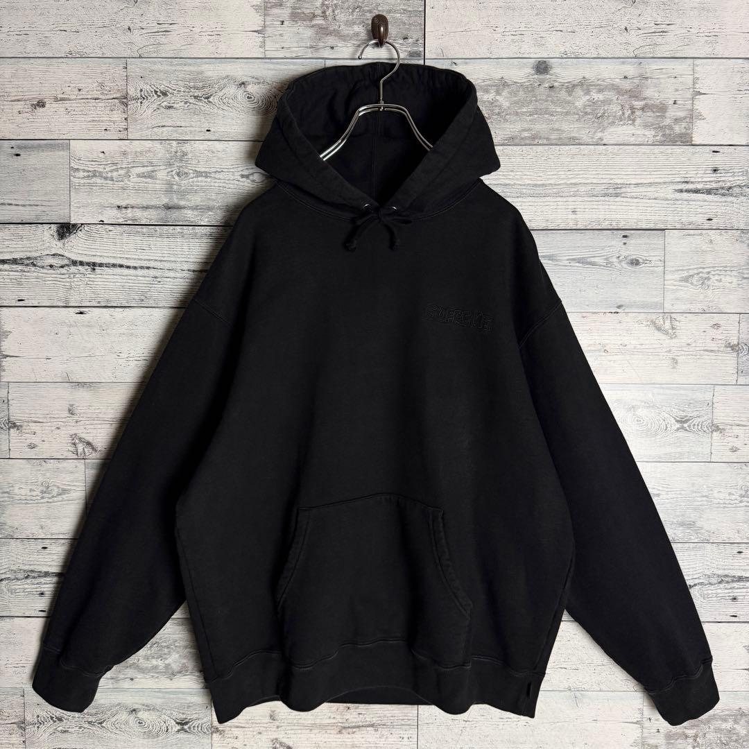 【希少コラボ】シュプリーム×スマーフ☆ 背面ビッグ刺繍ロゴ入りパーカー.