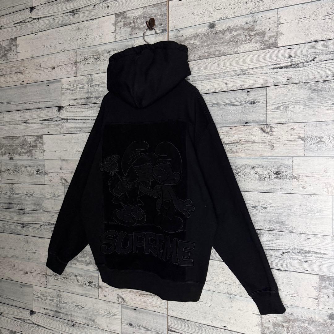 【希少コラボ】シュプリーム×スマーフ☆ 背面ビッグ刺繍ロゴ入りパーカー.