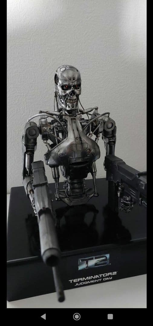 ターミネーター T-800 エンドスケルトン 1/4バストモデル