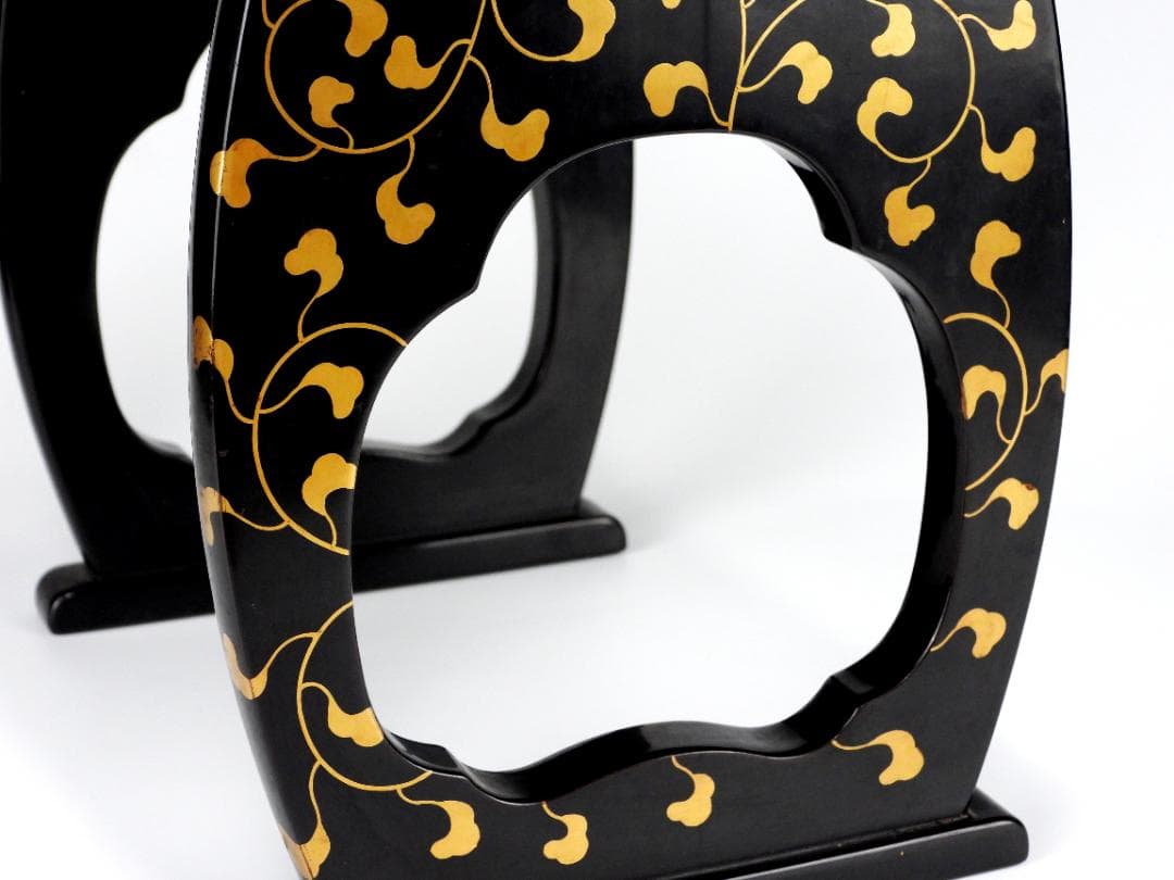 時代物 唐草金蒔絵 脇息 肘置 黒塗 木製