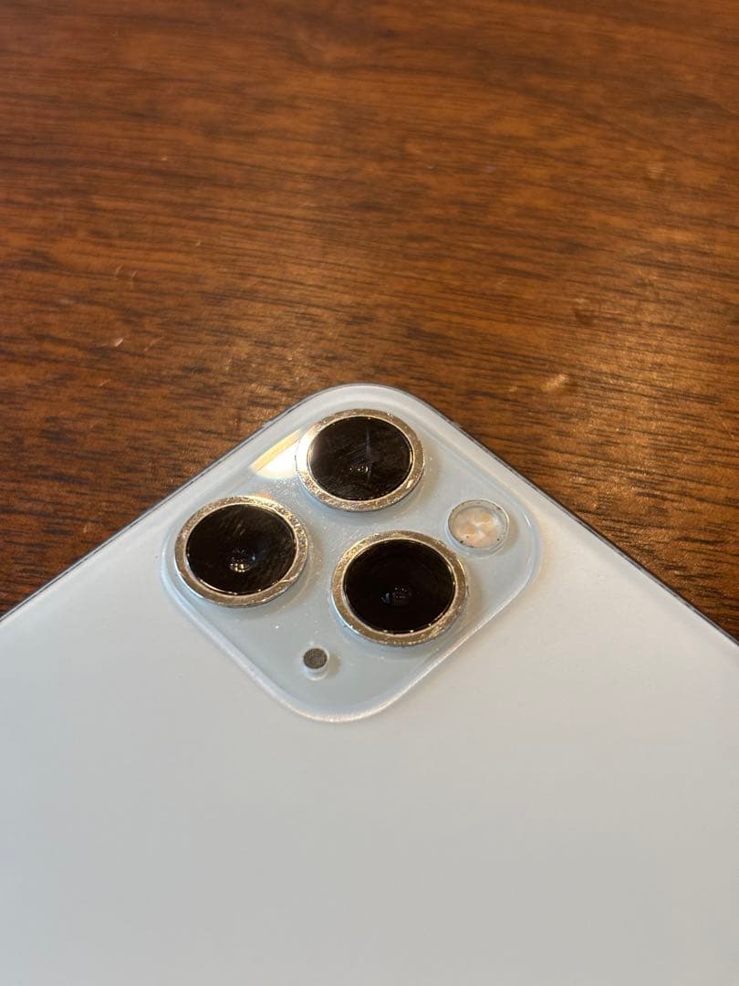 携帯電話本体 iPhone11pro 64g