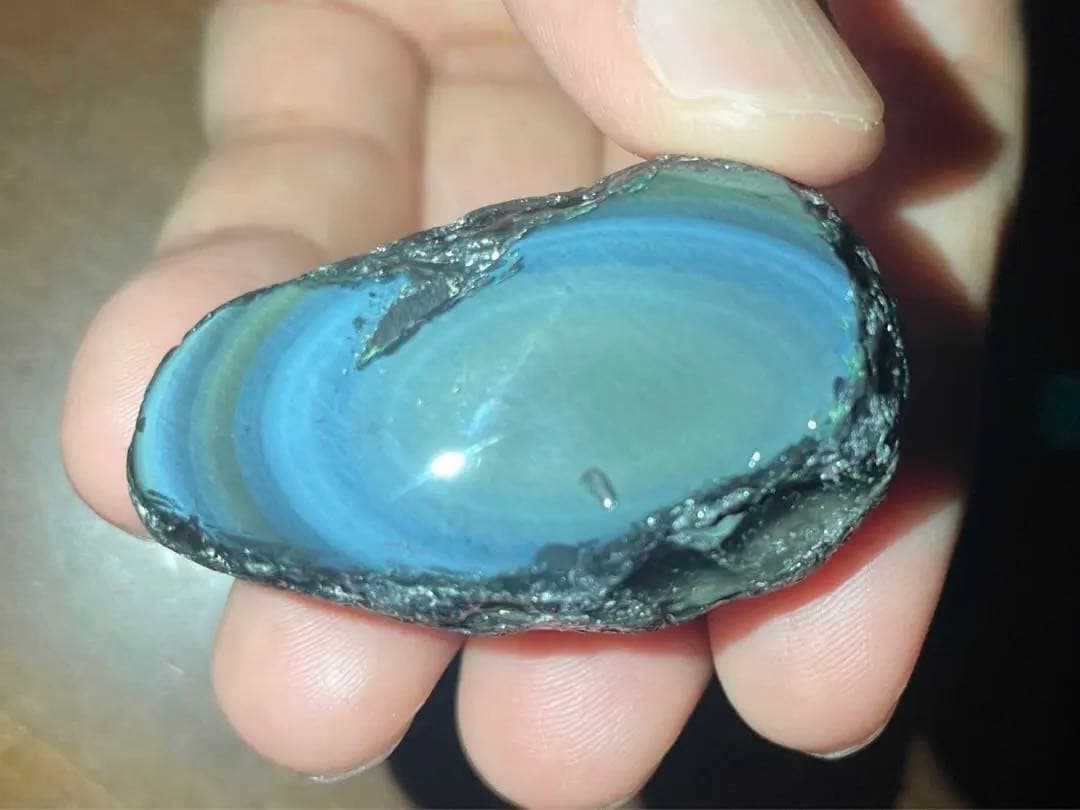 研磨品　十勝石玲瓏　水色、ブルー、イエロー　レインボーオブシディアン