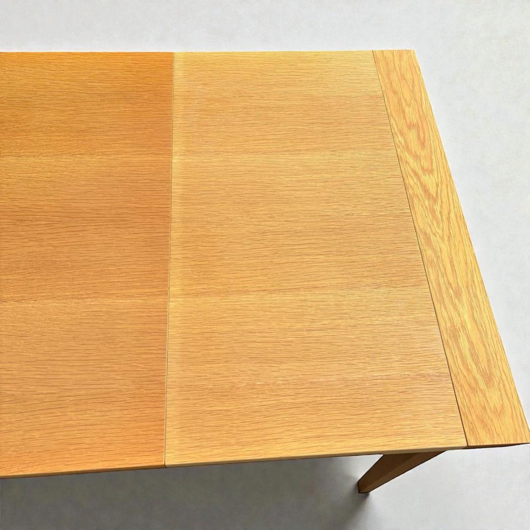 【IDC　大塚家具】　伸長式　ダイニング　テーブル　オーク材　幅84↔120