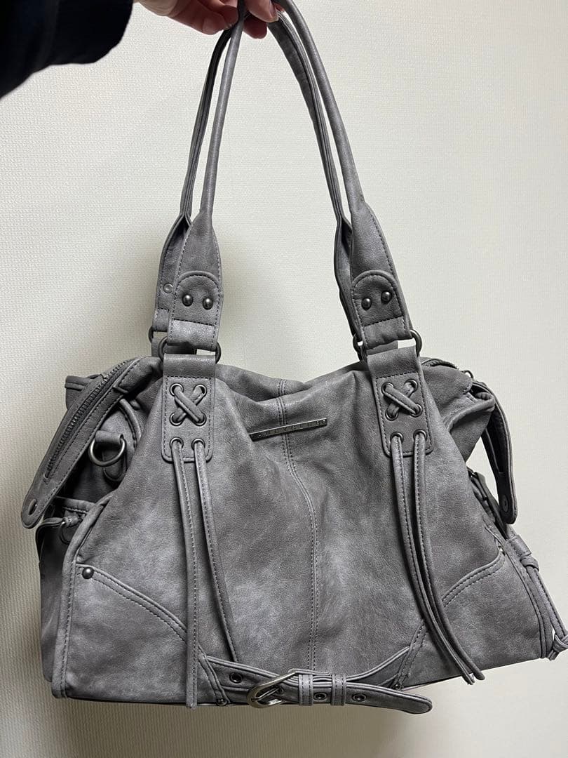 Fancy Club レザーショルダーバッグ グレー