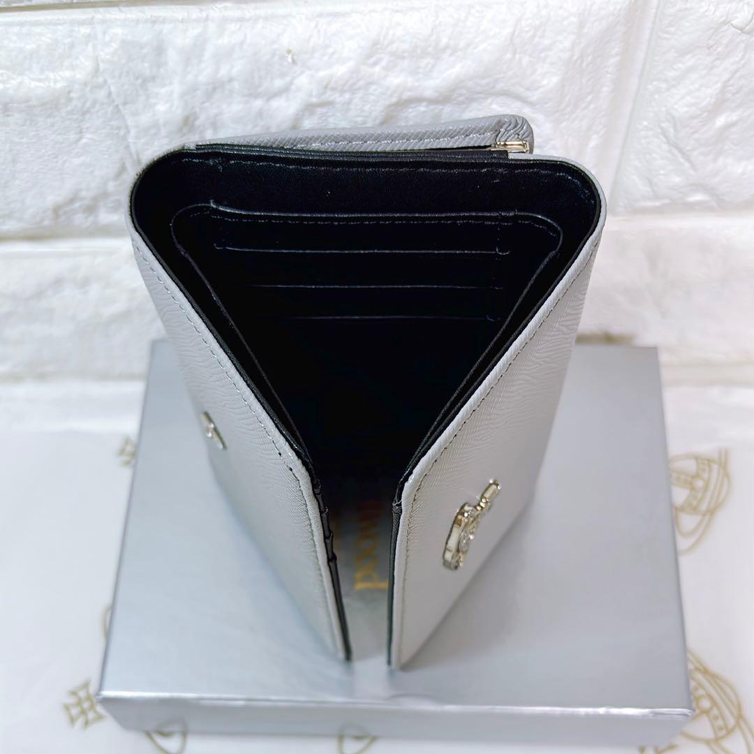 【ショッパー付き】新品 ヴィヴィアン・ウエストウッド　三つ折り財布 グレー