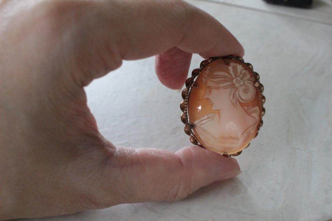 【E】アンティークシェルカメオブローチ
