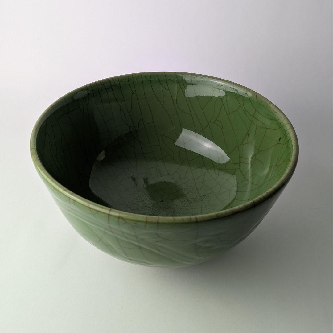 b*h様 唐物 青磁 陰刻 花唐草 鉢 貫入 中国陶磁 古玩 骨董 古美術 景徳