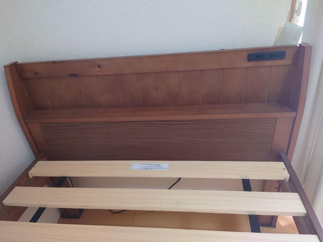 ニトリ　木製シングルベッドフレーム＋マットレス