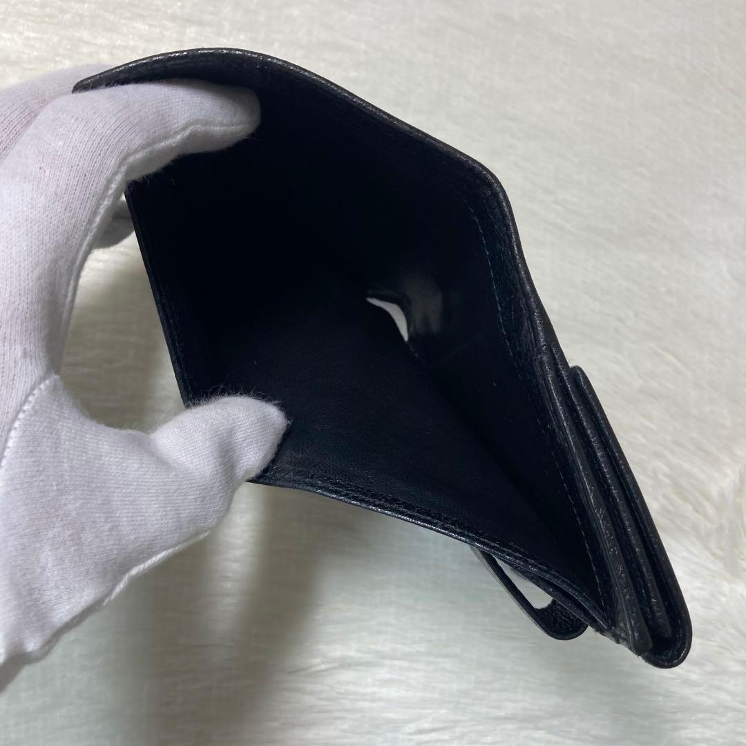 早い者勝ち　即売　GUCCI グッチ　シルバー金具　レザー　折り財布　黒　ホック