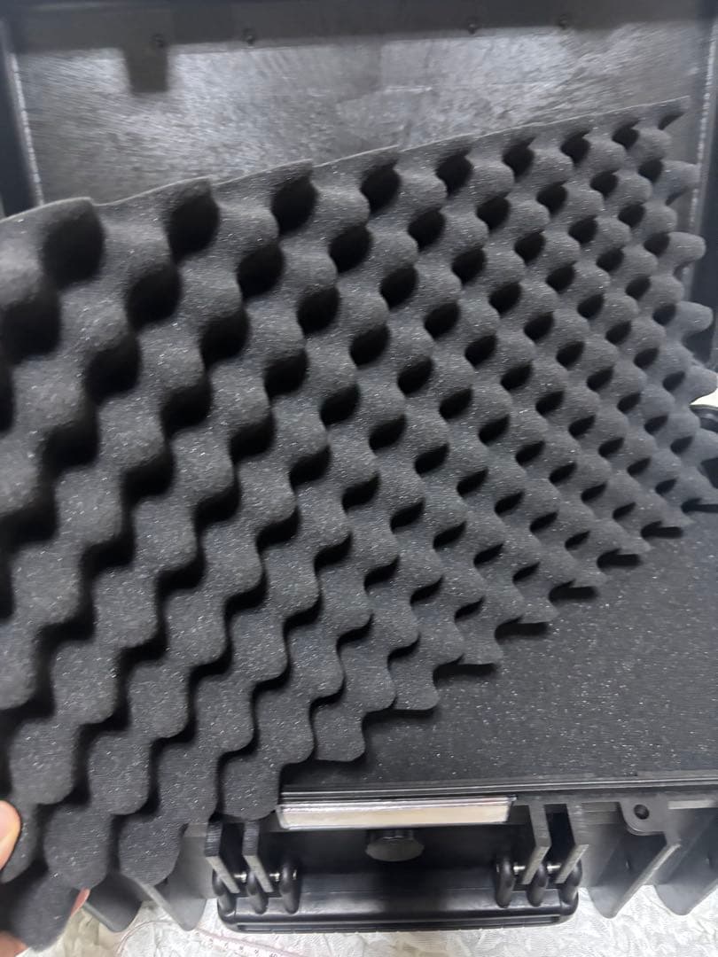 Amazonベーシック ハードケース カメラバッグ キャリー 防水