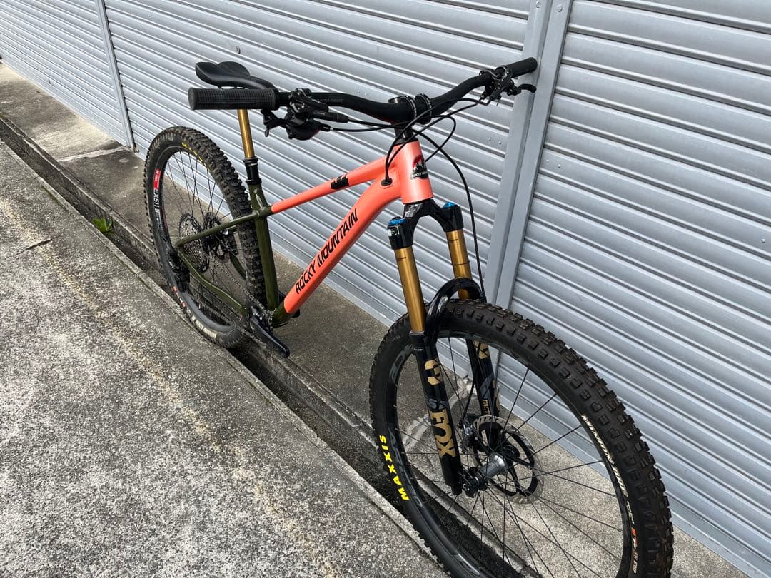 Rocky mountain Growler 40 カスタム仕様 FOX XT