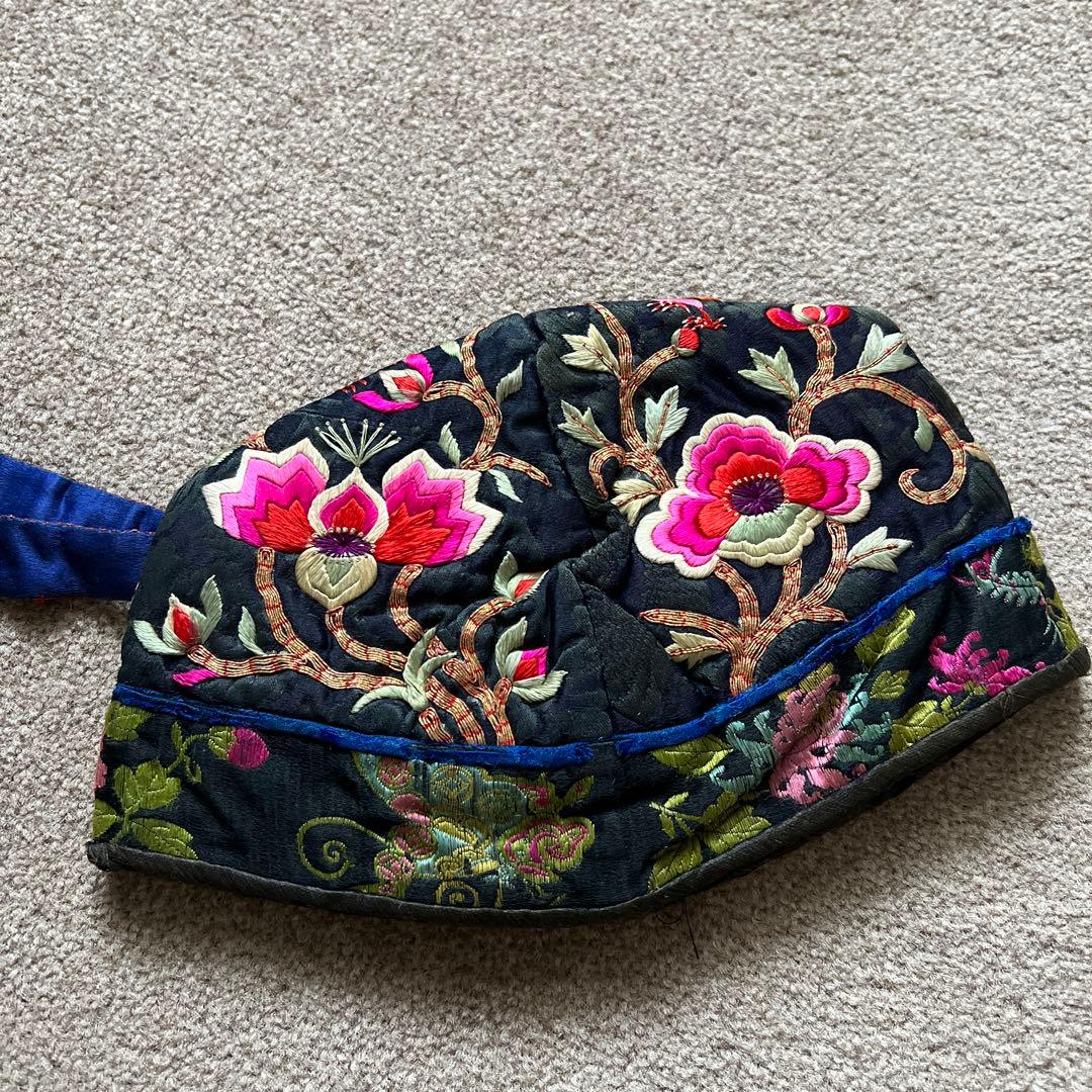 中国　1900年代初期　アンティーク　子供用帽子　インテリア　刺繍　古美術