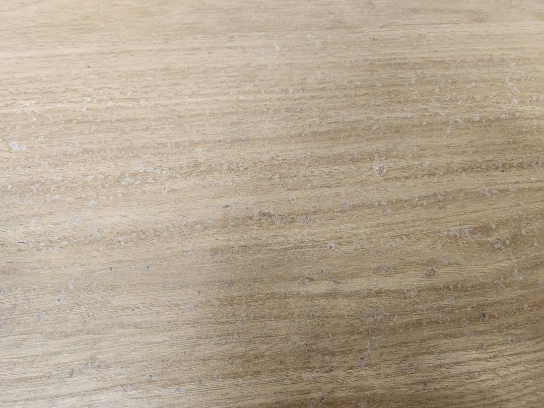 高さが変えられるこたつテーブル　フラットヒーター