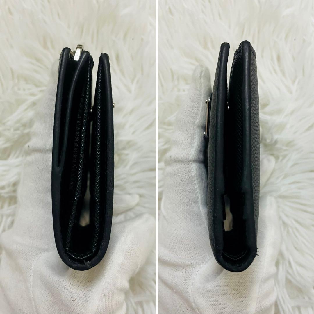 極美✨PRADA 二つ折り財布 サフィアーノレザー 三角ロゴ ブラック