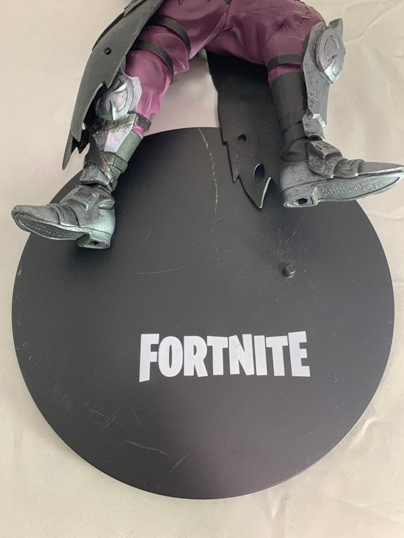 マクファーレントイズ　フォートナイト　レイブン　アクション　フィギュア