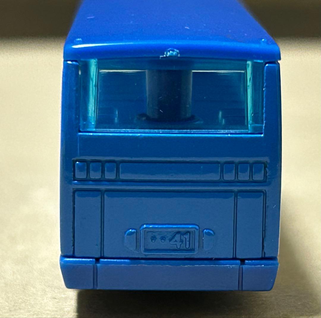 トミカ いすゞ スーパーハイデッカーバス よいこどうぶつえん