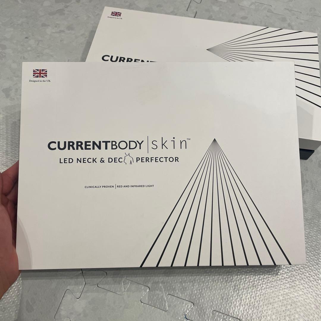 CURRENTBODY skin neck &dec LED美顔器セット