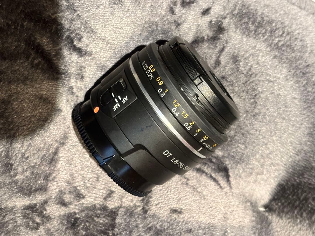 SONY DT35mm F1.8 SAM レンズ